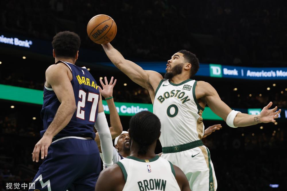 激烈的对攻 激烈的对攻