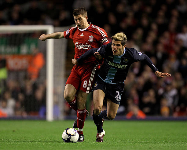 有的将他比 有的将他比