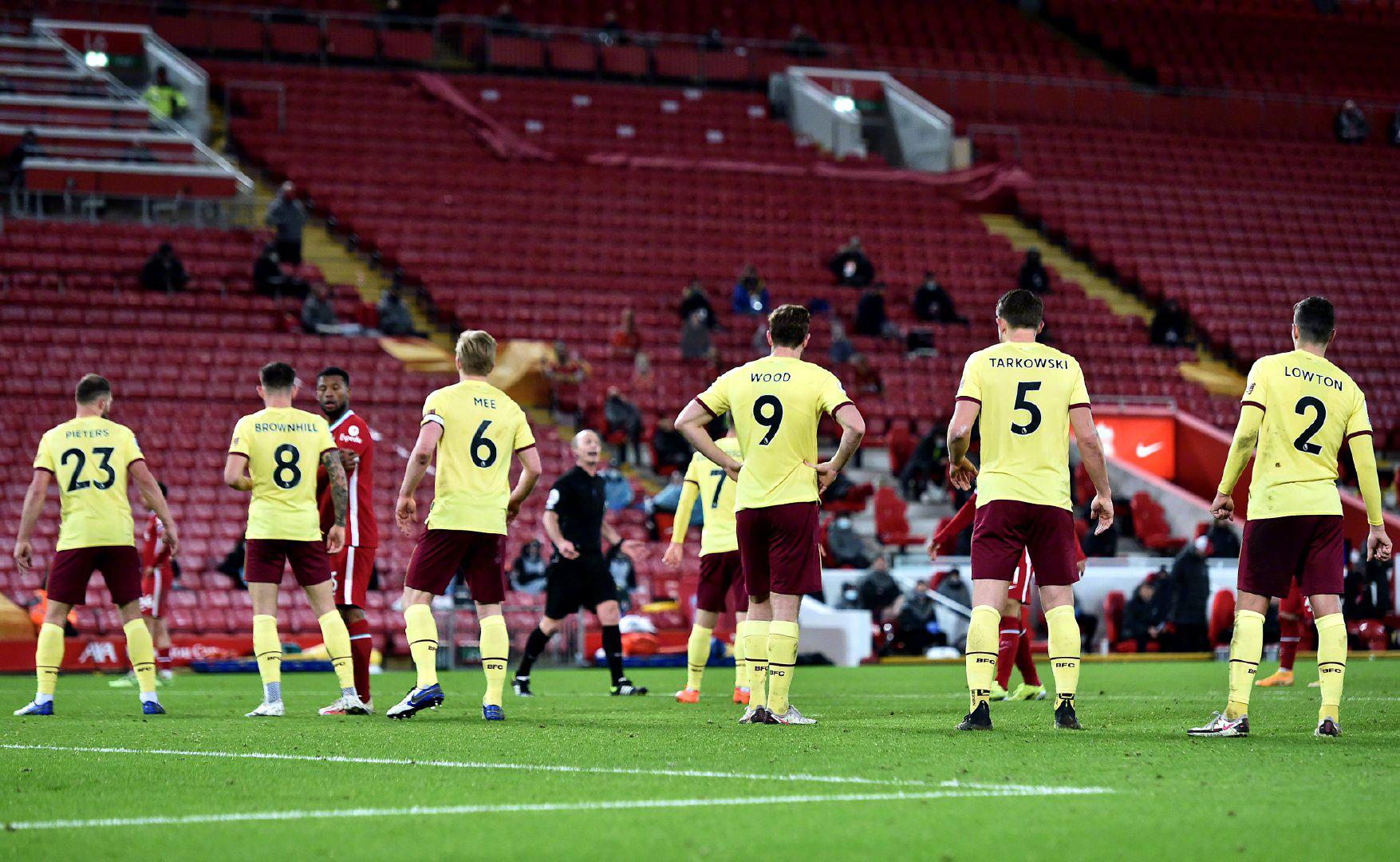 对背后议题 对背后议题