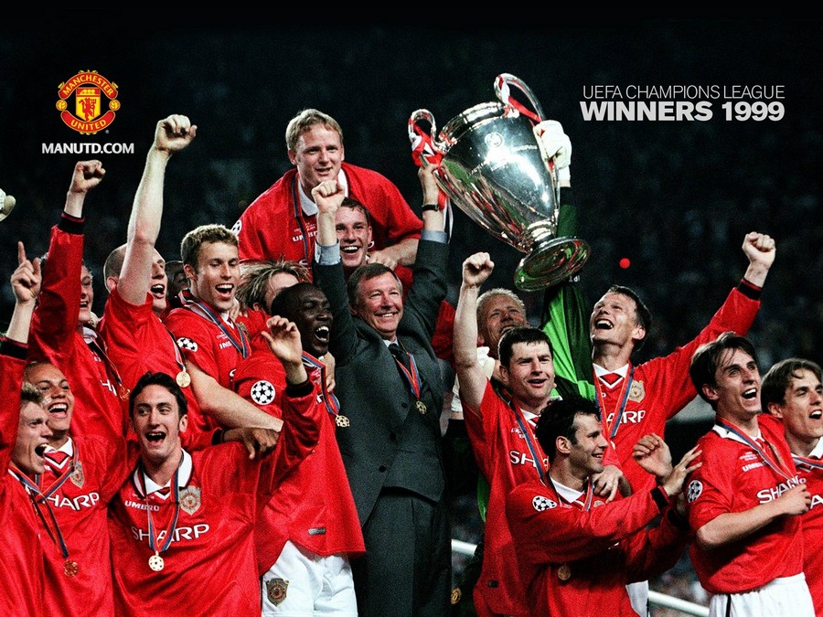 维尼修斯等人在替补席偷笑被龙赛罗怒批：到底在笑什么？（维尼修斯等人替补席窃笑惹怒龙赛罗：你们到底在笑啥？）