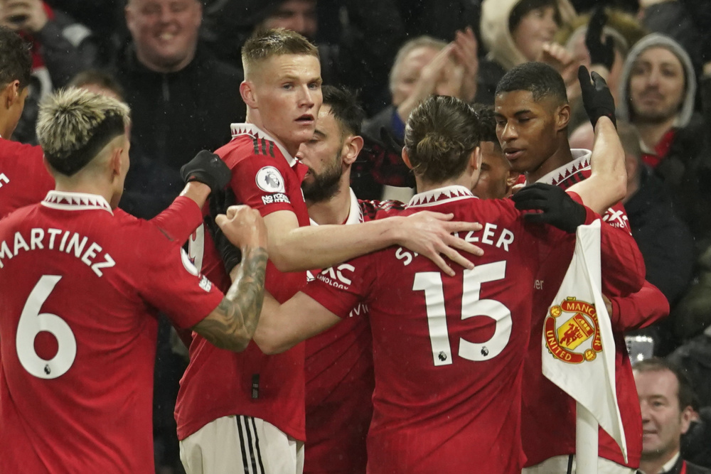 官方：阿森纳旧将帕尔特伊自由身加盟黄潜，双方签约1个赛季.